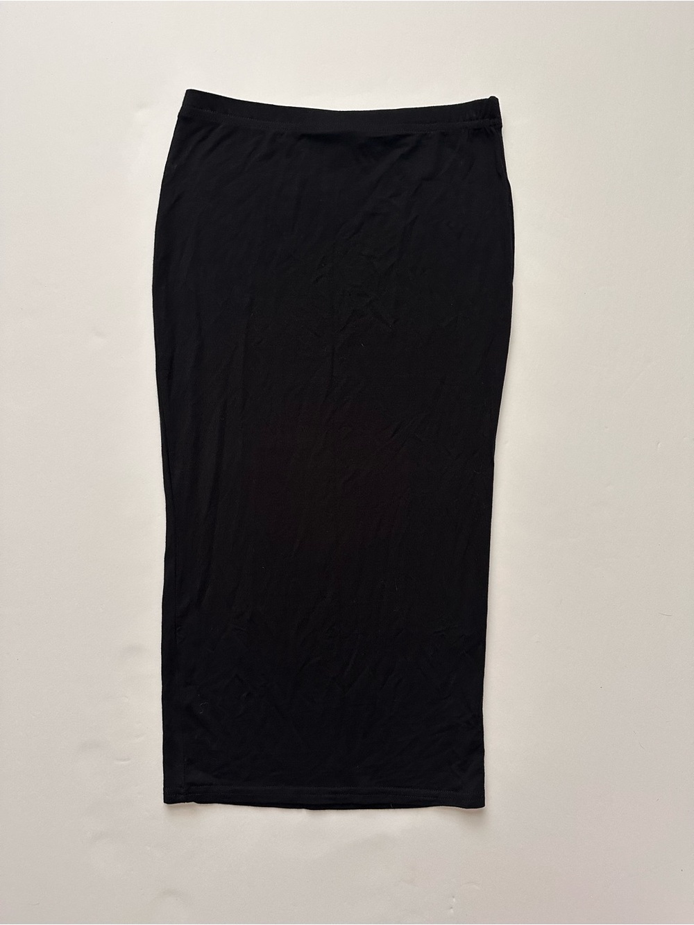 BOOHOO Classic Black Midi Pencil Skirt - Versatile Everyday Style